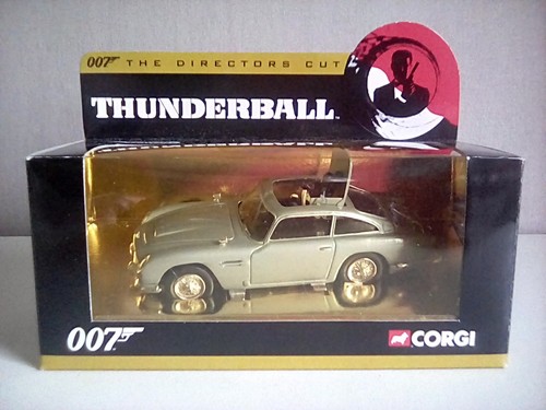 Corgi 007 james - james, bond