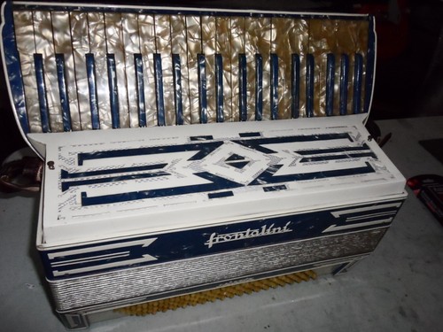 Rare 120 bass frontalini piano - rare,