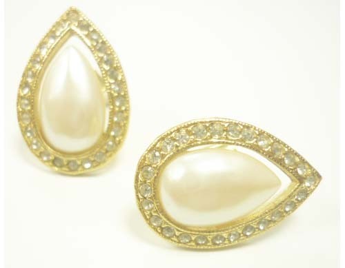 Vintage simulated pearl - vintage,