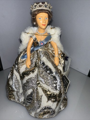 Peggy nisbet model queen - hm,