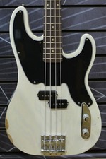 Fender Mike Dirnt Road Worn