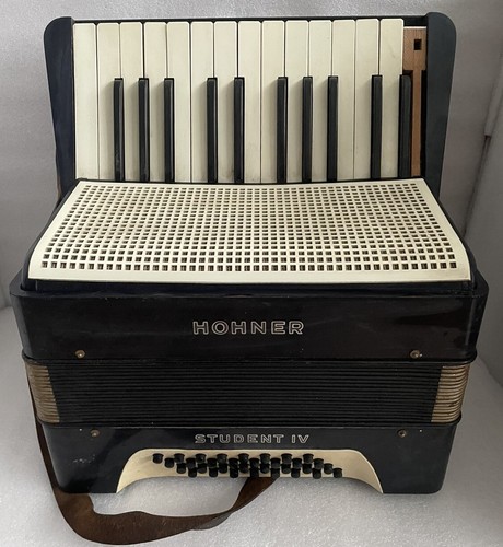 Accordion hohner student m - hohner, iv