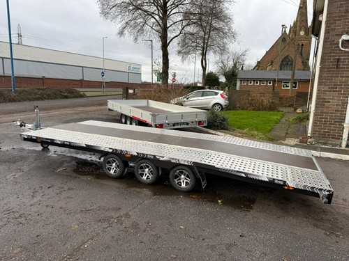 18ft 9ft triple axle - 18ft, x