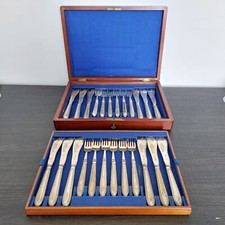 Victorian Silver Plate Fish Cutlery Canteen Flatware 24 Pieces Wooden Box