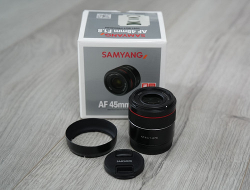 Samyang 45mm fe - f1.8,