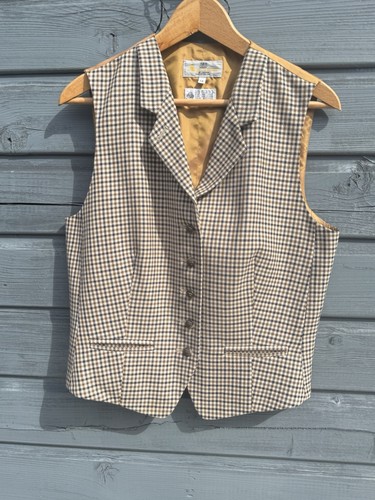 Aquascutum vintage dog - aquascutum, tooth