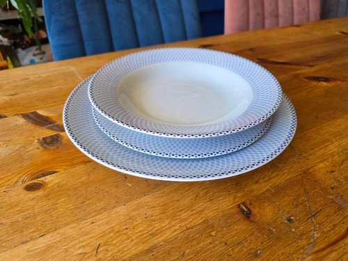 Royal worcester azure - "azure", white
