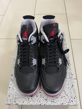 Nike Air Jordan 4 Retro Bred