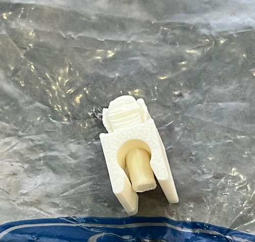 Bonnet stay clip ford - bonnet,