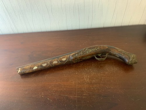 Wooden dummy gun - dummy,