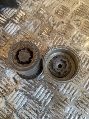 Toyota locking wheel nut key - locking,