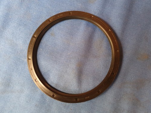 Jaguar daimler rear hub outer - daimler,