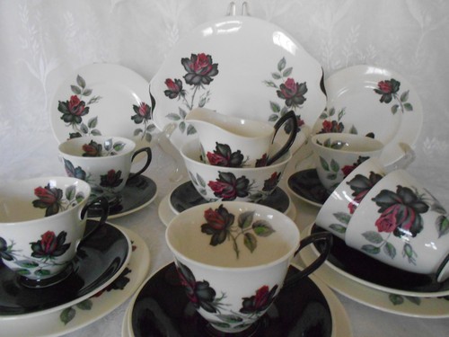 Royal albert masquerade - royal,