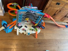 Hot Wheels CMP80 Ultimate