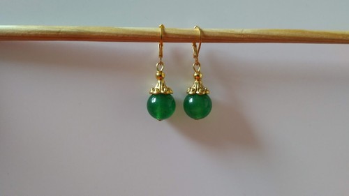 Green jade gold tone earrings - ,