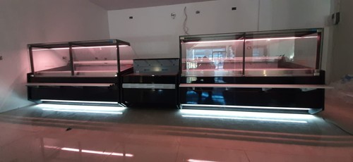 Serve over counter display - over,