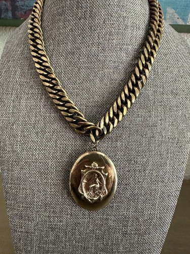 Antique nymph oval - nymph, photo