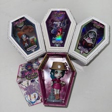 4 x Zombaes Forever Dolls -