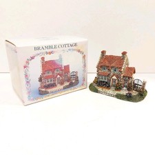 Bramble Cottage The Leonardo Collection Boxed 1998 - Christmas Display