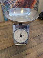 Dualit traditional weighing scales.  Kitchen, Baking, Cooking.  Vintage.  Silver