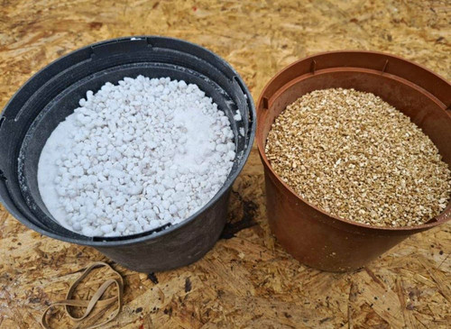 Litres fine vermiculite - litres,