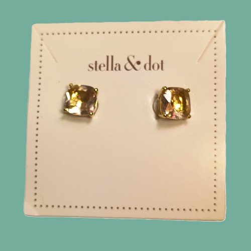 Stella dot stud earrings - dot, new