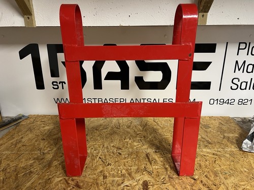 Hose reel stand wall bracket - wall,