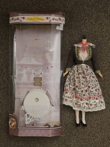 Barbie dolls the world - barbie, of