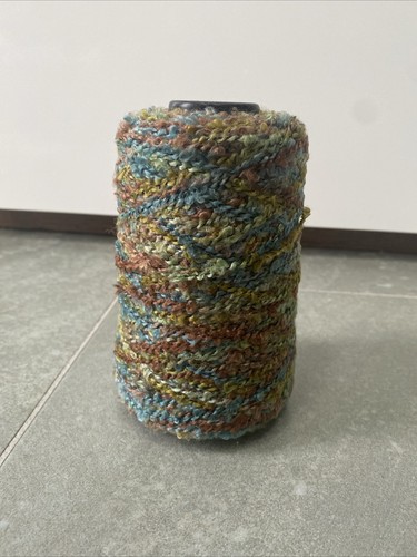 Cone green loop mix yarn - of,