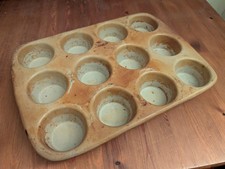 Pampered Chef Stoneware Muffin