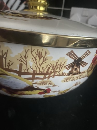 Large enamel stock casserole - large,