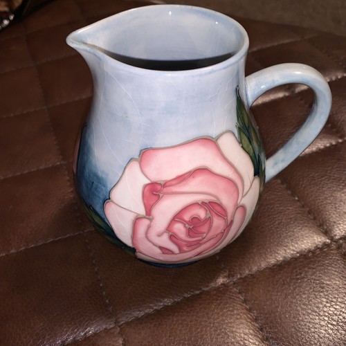 Moorcroft collectors club pink - moorcroft,