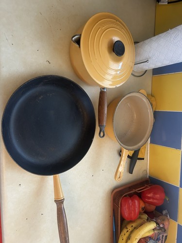 Creuset pans and pots - le,