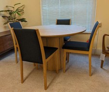 Skovby SM33 Dining table with four SM810 chairs- Brand New - Perfect A1