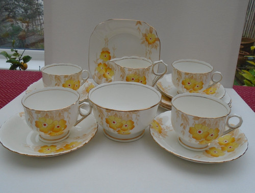 Art deco part teaset cups - part,