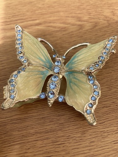 Vintage jewelled butterfly - jewelled,