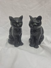 Pair Of Vintage Sylvac 1088