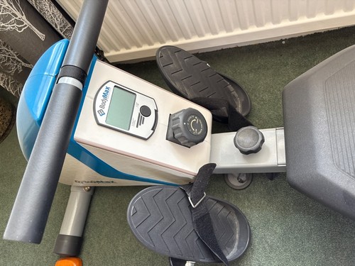 Body max rowing machine - body,