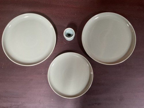 Denby pottery stoneware plates - stoneware,