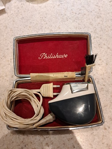 Retro vintage philishave type - retro,