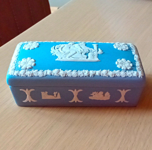 Wedgwood blue white - wedgwood,