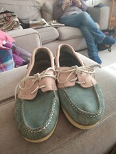 Unisex Boat Shoes Size 7.5