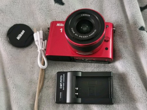 Nikon digital camera red - j1,