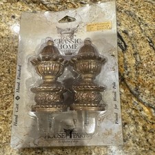 Classic Home Collection Finials  Hand Finish - 1" Wood Pole Acorn Pair