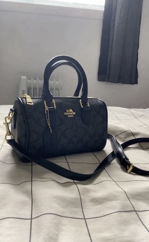 Signature monogram black zip - signature,