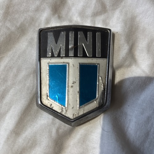Classic mini cooper - s, bonnet