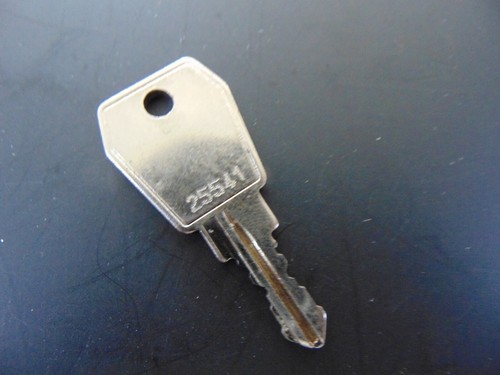 Original kamei replacement key - original,