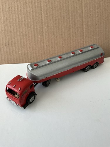 Revell white freuhauf - (1956),