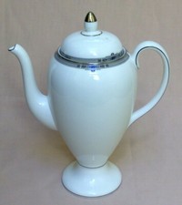 Caffettiera Wedgwood "Amherst"