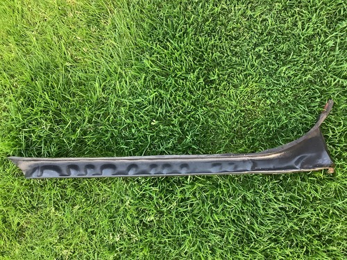 Windscreen post trim - 1,